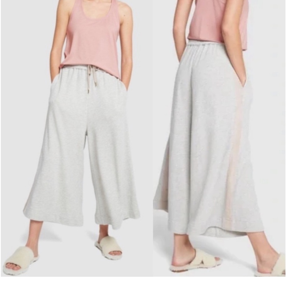 GOOP G LABEL Culotte Sweatpants Pants Wide Leg Small Gray Pink Tuxedo Stripe